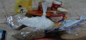 الشراري يستهجن طريقة توزيع سفارة الكويت طرود الخير..!!