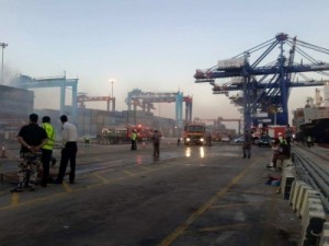 رسمياً .. تضرر 7 حاويات ...و لا اصابات بشرية في حريق ميناء الحاويات بالعقبة