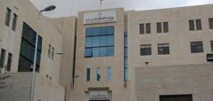 توقيف كاتب عدل ذيبان السابق بجرم تزوير وكالات وبيع اراضي باوراق مزورة