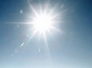 بالفيديو .. مقارنة بين الموجة الحارة القادمة وسابقتها ونصائح لتجنب تأثيراتها