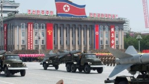 كوريا الشمالية تلوح بترسانتها النووية وتهدد بمهاجمة الولايات المتحدة "بلا رحمة"