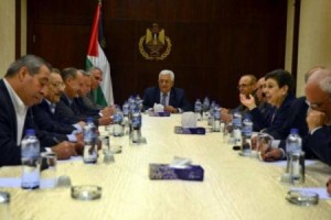 أنباء عن استقالة مرتقبة للرئيس الفلسطيني محمود عباس و7 آخرين من منظمة التحرير (القدس)