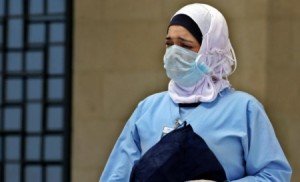 معاناة الممرضين .. اعتداءات ورواتب قليلة وحجم عمل شاق