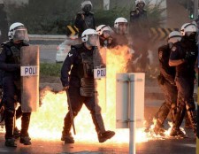 مقتل شرطي في تفجير إرهابي بالبحرين