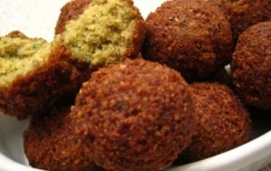 الفلافل كاد أن يودي بحياة 5 مواطنين في جرش