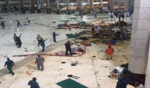 بالصور والفيديو....كارثة داخل المسجد الحرام بمكة المكرمة وسقوط عدد من الوفيات