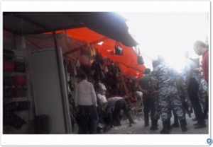 بالصور .. مشاجرة بين اصحاب البسطات في المفرق .. والامن يتدخل