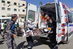 وفاة و12 اصابة بمادبا والزرقاء ..