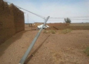 رياح شديدة تتسبب بتساقط اعمدة كهرباء واسلاك توصيل في لواء الاغوار الجنوبية