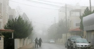 الحرارة إلى انخفاض وزخات مطرية متوقعة اليوم