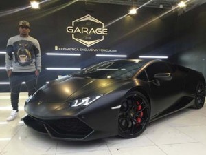 بالصورة... لاعب الجزيرة الإماراتي يشتري هذه السيارة بـ2 مليون دولار