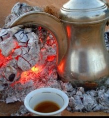 الزرقاء...جاهة عشائرية بعد اعتداء طالب على مدير مدرسة