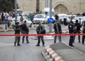 بالفيديو.. مقتل إسرائيليين وإصابة 3 في عملية طعن بتل أبيب