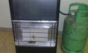 إصابة 6 أشخاص من عائلة واحدة إثر انفجار اسطوانة غاز بمنزلهم في عين الباشا