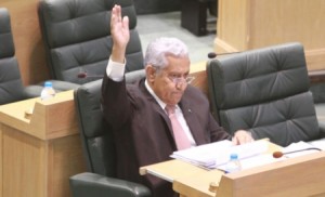 "الائتلاف النيابي" يتوعد الحكومة بـ"مواجهة حاسمة" على خلفية قراري رفع أسعار الغاز ورسوم الترخيص