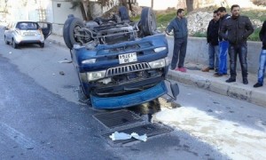 بالصور... إغلاق السير بعد تدهور وتصادم 6 مركبات بسبب الانجماد على شارع الحزام في عمان