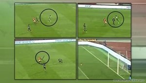 بالفيديو.. حارس مرمى ألماني..ظن نفسه مهاجماً فكانت النتيجة كارثية!