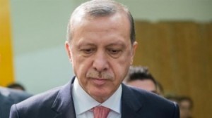أردوغان ينهي زيارته إلى السعودية بسبب وفاة صحفي مرافق له