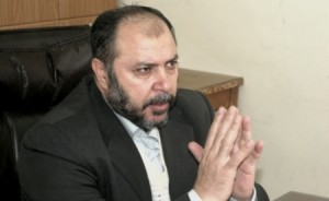 صورة زكي بني ارشيد في منزله بعد الفراج عنه