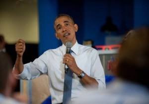 أوباما يخطئ في اسم مدينة أمريكية وينسى تاريخ استقلال الولايات المتحدة