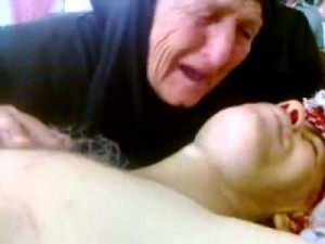 وفاة شاب عشريني خلال اعتداءه بالضرب على والدته في العاصمة!!