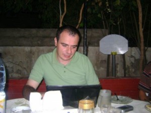 " الخارجية ": لا معلومات ‏توضح اسباب احتجاز الزميل النجار فــي الامــارات