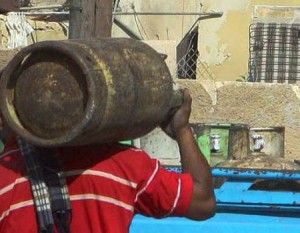 اسطوانات غاز تفتقر للمواصفات في «البلقاء»