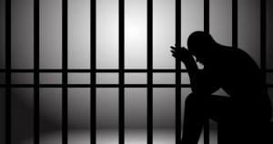 التحقيق مع زوج سيدة توفيت بسم فئران