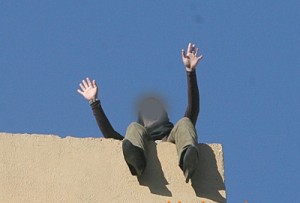 طالبتان حاولتا الإنتحار بعد صدور النتائج!