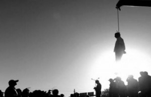 امرأة تنقذ نفسها من الإعدام بحيلة غير أخلاقية