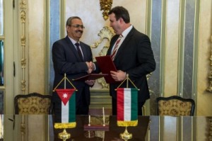 400 منحة دراسية للاردن في مختلف التخصصات ولجميع الدرجات العلمية من هنغاريا