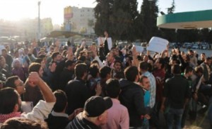 "الأردنية": الاعتصام المفتوح مستمر حتى وقف رفع الرسوم