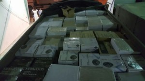 إحباط عملية تهريب كميات كبيرة من القهوة والمكسرات وسماعات سيارات في العقبة