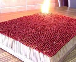 فيديو اشتعال 6 آلاف عود كبريت يحقق 7 ملايين مشاهدة