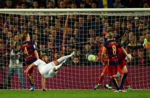 بالفيديو ... ريال مدريد يحرج برشلونة في عقر داره ويهزمه بثنائية