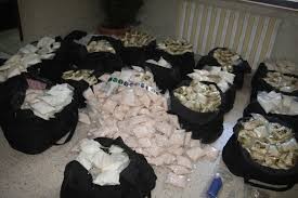 مداهمات لمنازل مروجي مخدرات بالمفرق