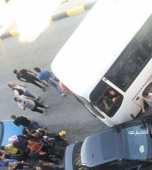 بالصور .. فزع بين ركاب حافلة فقد سائقها "الفرامل" على طلوع المصدار بالعاصمة عمان..!