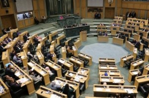 123 نائب يصوتون لصالح اعطاء الملك كامل الصلاحيات في تعين رئيس المجلس القضائي ومدير الدرك