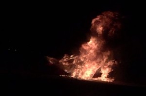 بالصور .. حريق يأتي على مركبة في ماركا الجنوبية بالعاصمة عمان