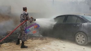 بالصور .. احتراق مركبات لمواطنين خلف مجمع الدوائر القديم في الزرقاء