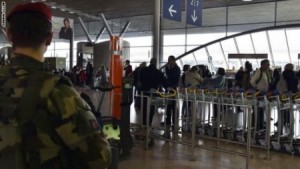 القائمة الكاملة لجنسيات ركاب الطائرة "MS 804" المفقودة.. ليس بينهم أردنيين