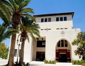 رسمياً ...مجلس الوزراء يقرر تعطيل الوزارات والدوائر والمؤسسات والهيئات الحكومية يوم الخميس