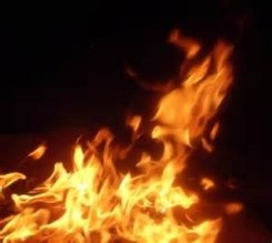 اخلاء قاعة للأفراح اثر حريق أصيب به شخصان في الزرقاء