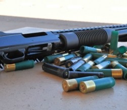 أب يقتل 3 من عائلته في عمان