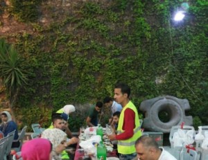 بالصور.... اطعمة فاسدة توقف افطارا رمضانيا لمرضى السرطان في اربد