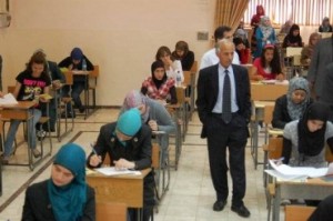 قرار بصرف مستحقات المراقبة عن الجلسة الثانية في امتحان الثانوية العامة لجميع المراقبين