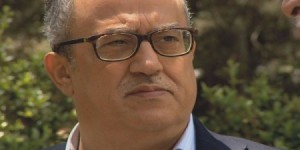 محـافـظ العـاصمـة الـدكتـور "خـالـد ابـو زيـد" يستدعي نـاهض حتـر وقـوة امنيـة تـداهم منـزلـه دون العثـور عليه