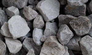 وفاة شاب سقط على رأسه حجر في منطقة النزهة شرقي عمان