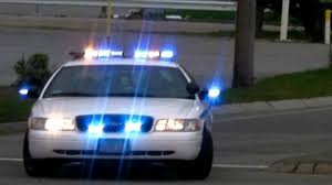 5 أشخاص سكارى يعتدون على سائق تاكسي .. والسير يتدخل