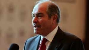 عصا النواب في دولاب الحكومة